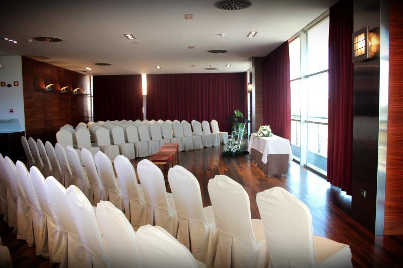 Nh埃斯特雷马杜拉赌场大酒店 巴达霍斯 外观 照片 The hotel's ballroom